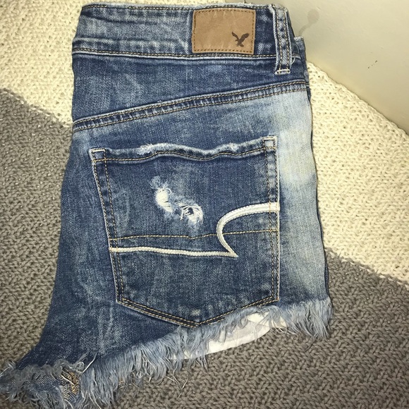 American Eagle Shorts - Picture 2 of 3